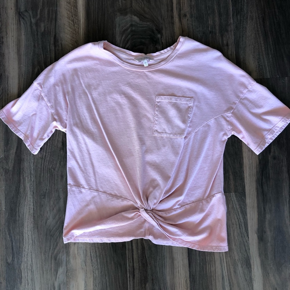 LUCKY BRAND Blush / Pink T-Shirt with front knot